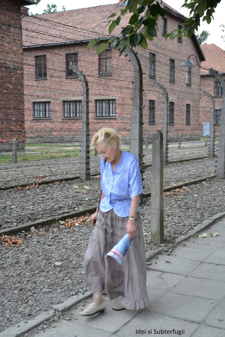 old lady at auschwitz